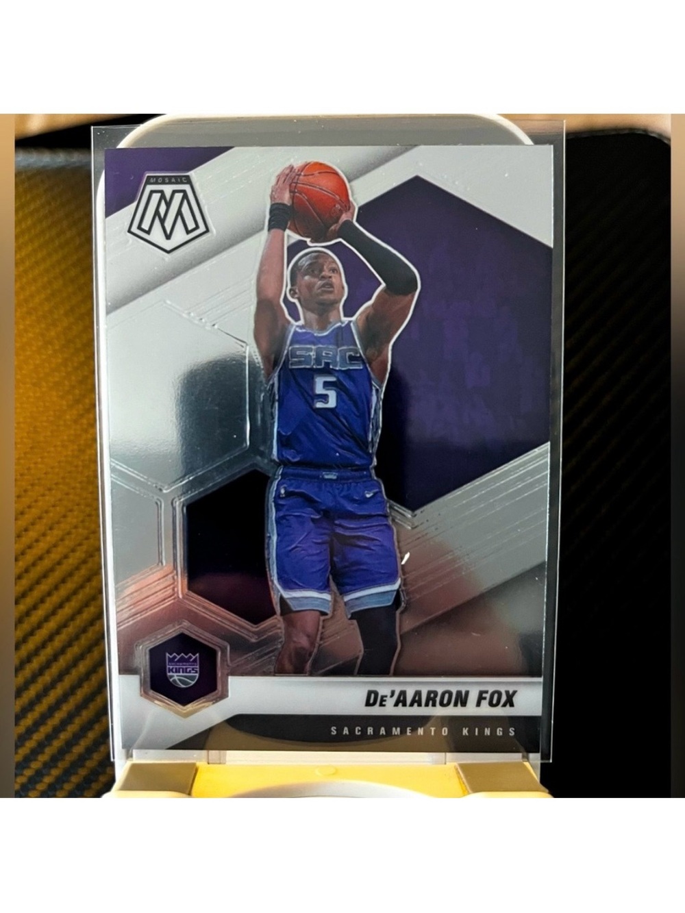De’Aaron Fox 2021 Panini Mosaic #168 NBA Trading Card SACRAMENTO KINGS - MINT